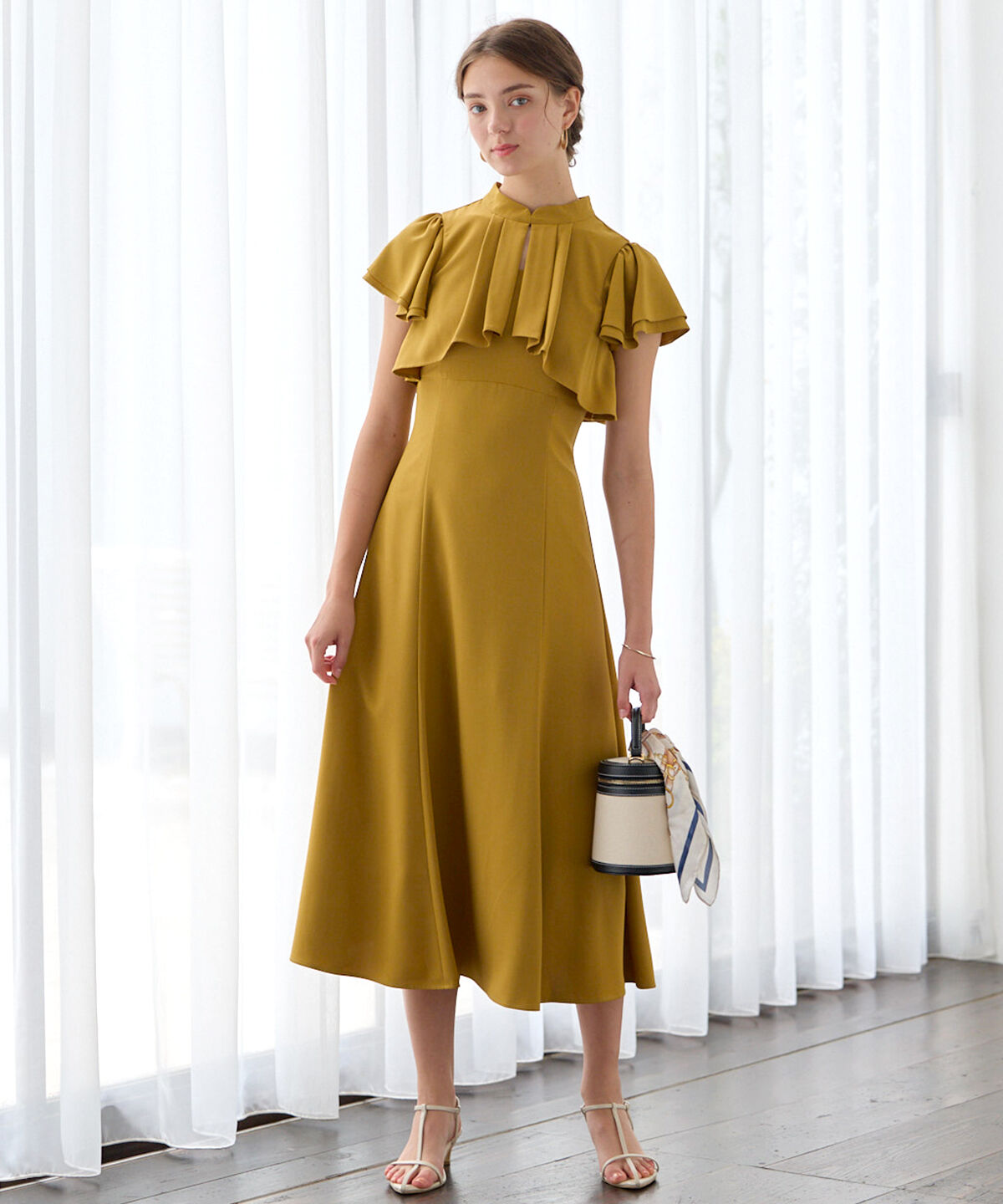 アンドクチュール「フリルケープ風ワンピース」|ワンピース|