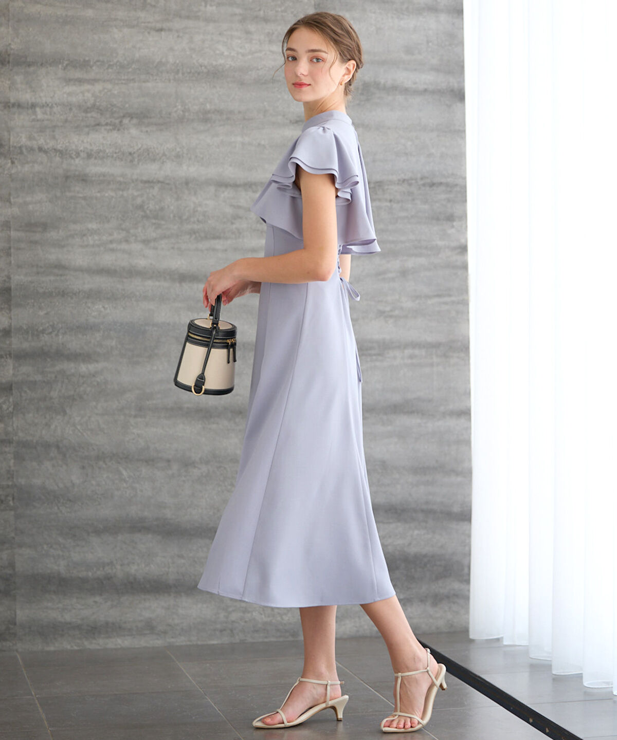 アンドクチュール「フリルケープ風ワンピース」|ワンピース|