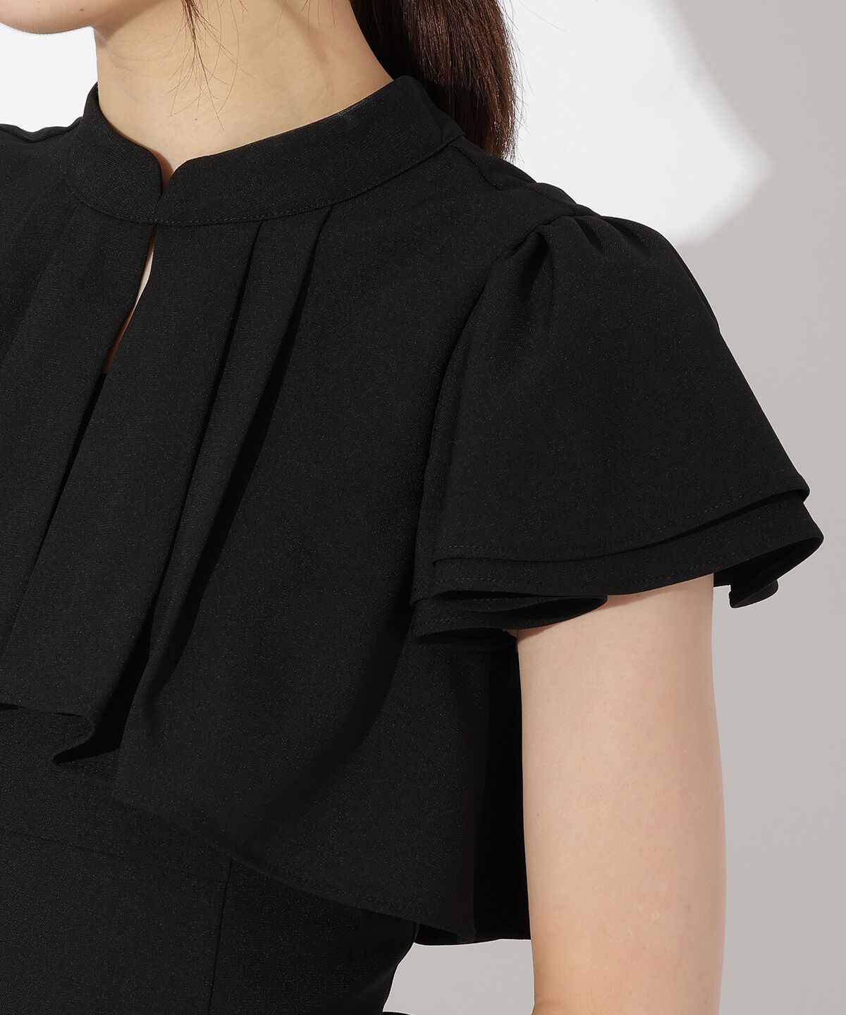 アンドクチュール「フリルケープ風ワンピース」|ワンピース|