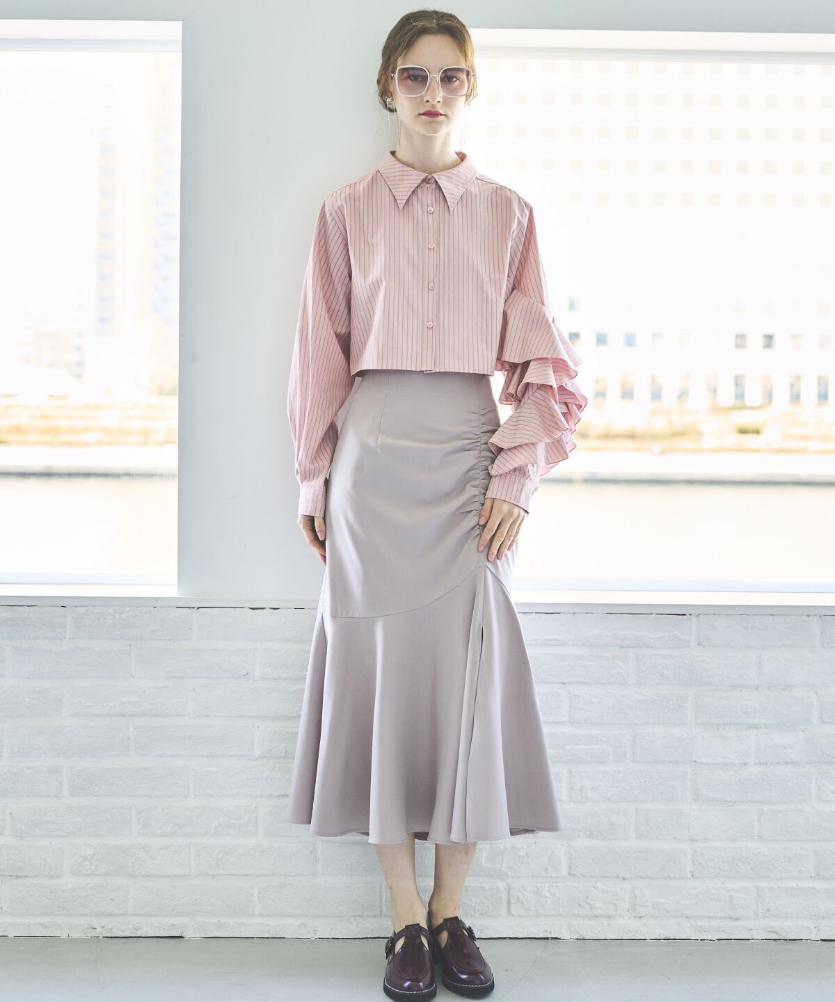 アンドクチュール「ストライプアシメフリルクロップドシャツ」|シャツ・ブラウス|