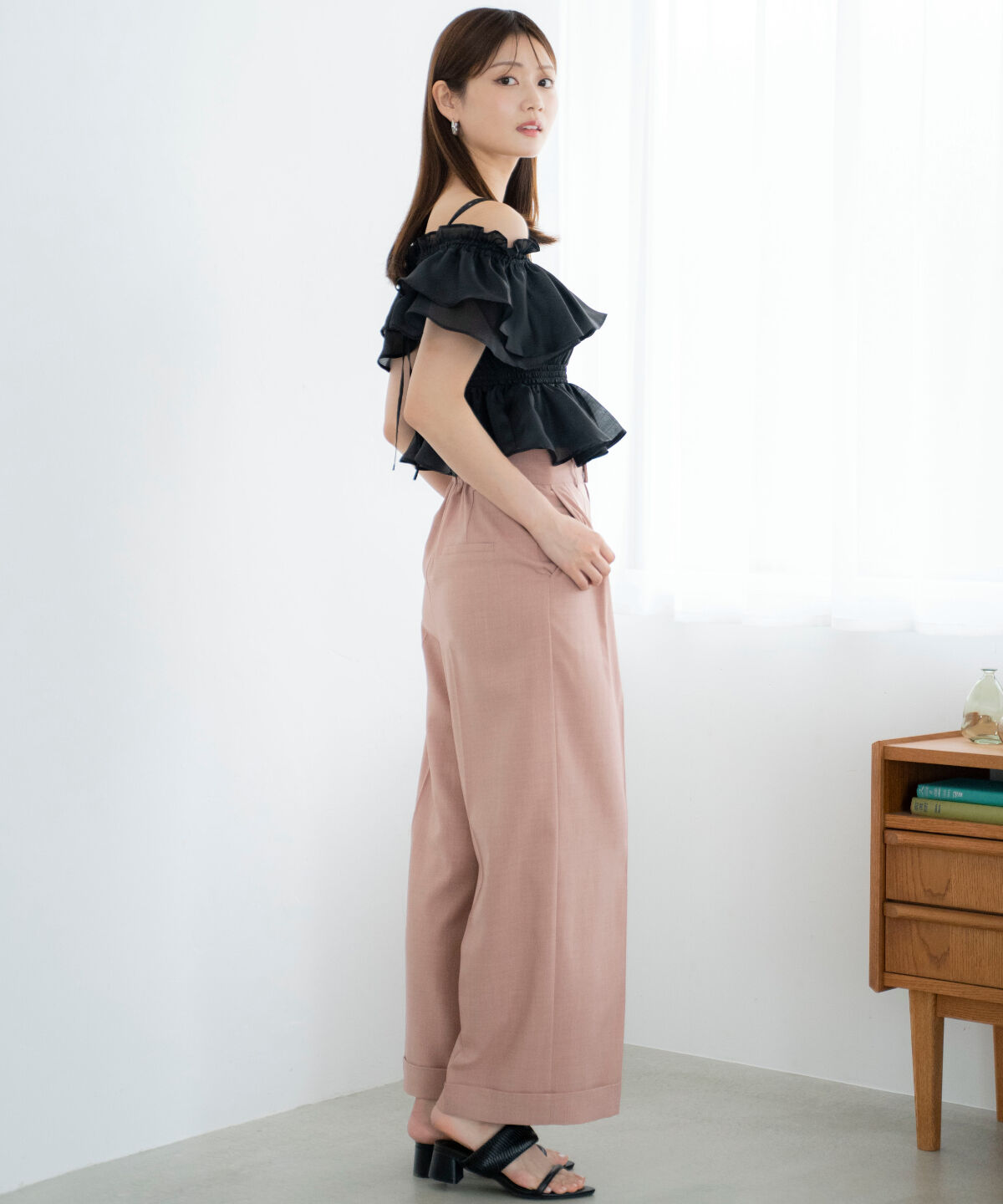 アンドクチュール「エアリーティアードオフショルブラウス」|シャツ・ブラウス|