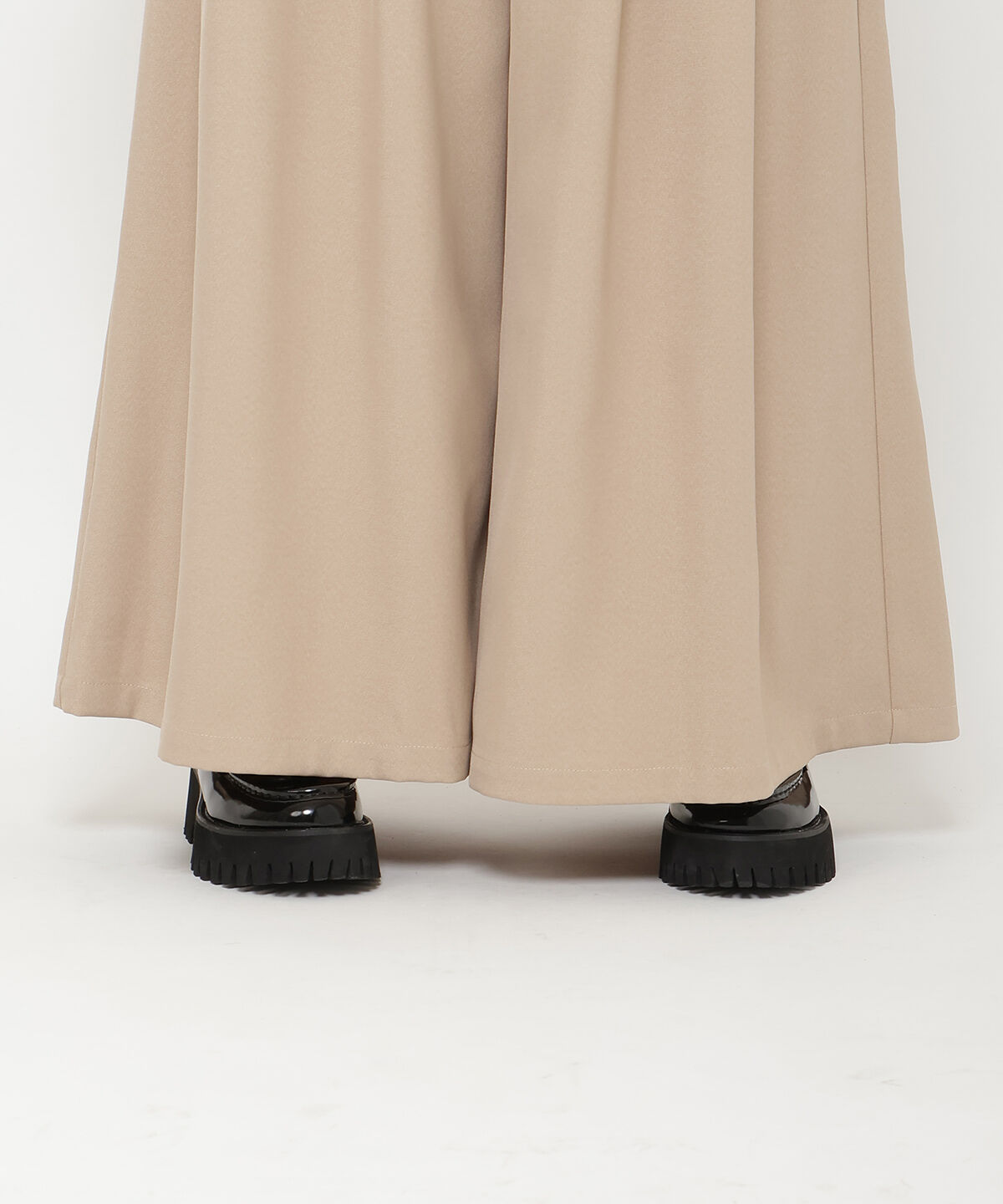 REDYAZEL「ハイウエストタックフレアパンツ」|その他|