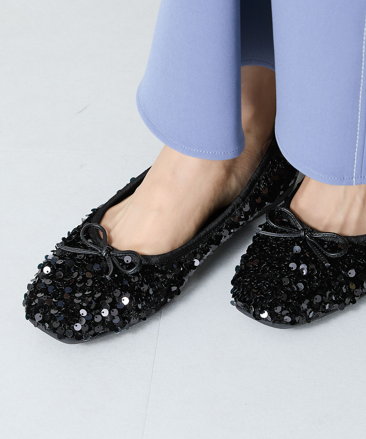 ORiental TRaffic「【跳べるパンプス/シリーズ累計１５０万足突破】スパンコール スクエアトゥ バレエシューズ R-3216」|パンプス|