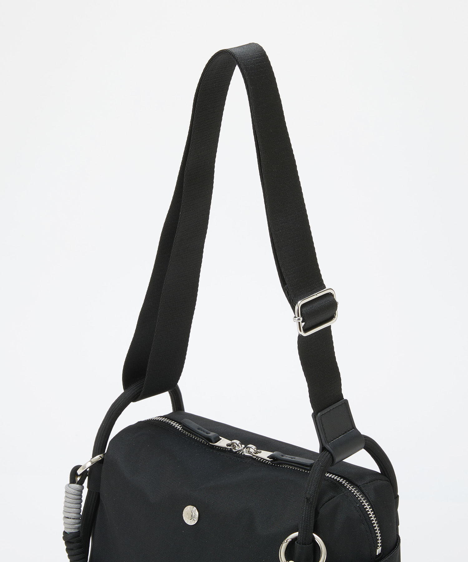 TOPKAPI BREATH「【Breath TOPKAPI】コードチャーム付き ショルダーバッグ」|ショルダー・メッセンジャー|