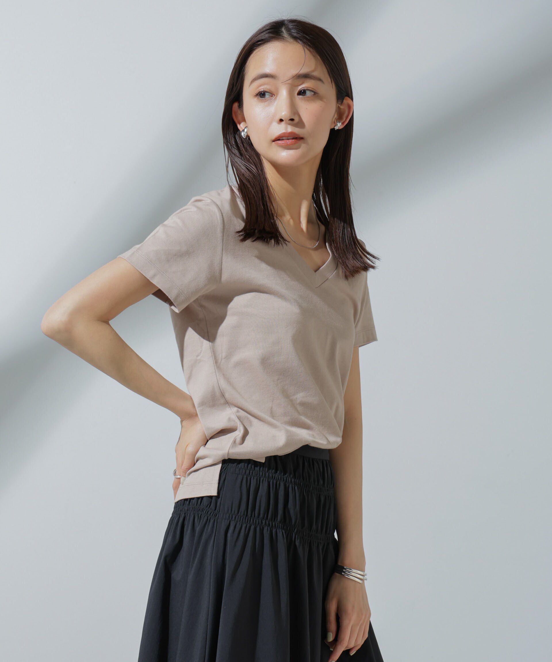 nano･universe「Anti Soaked(R) 汗染み防止 VネックTシャツ」|Tシャツ・カットソー|