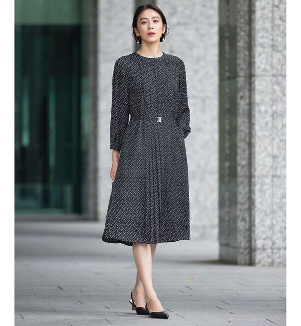 自由区「ライトサテン ワンピース」|ドレス|