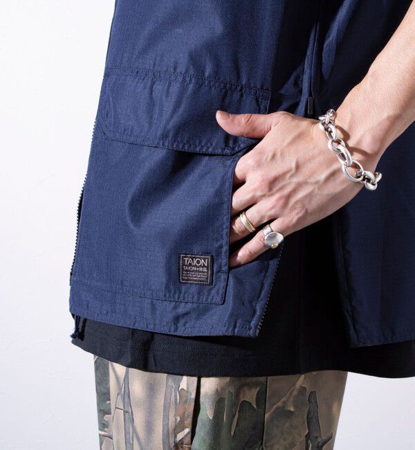 GLOSTER「【TAION/タイオン】ミリタリー Ripstop  Vネックジップリバーシブルベスト ユニセックス」|ベスト・ジレ|