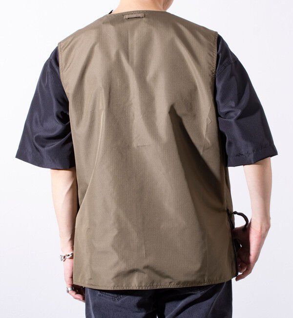 GLOSTER「【TAION/タイオン】ミリタリー Ripstop  Vネックジップリバーシブルベスト ユニセックス」|ベスト・ジレ|