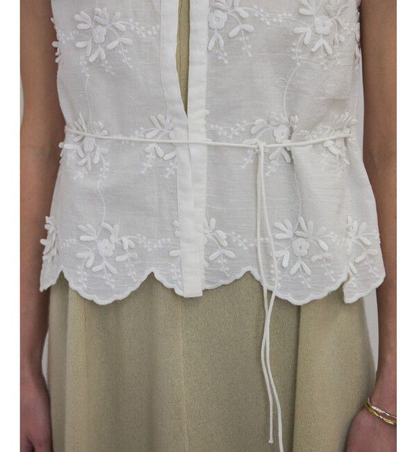 SALON adam et rope'「【WEB限定】３Dフラワーレースブラウス/ジレ［セットアップ対応］」|シャツ・ブラウス|