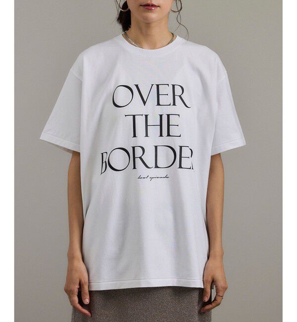 SALON adam et rope'「OVER THE BORDER ロゴプリントTシャツ / レタリングTシャツ」|Tシャツ・カットソー|