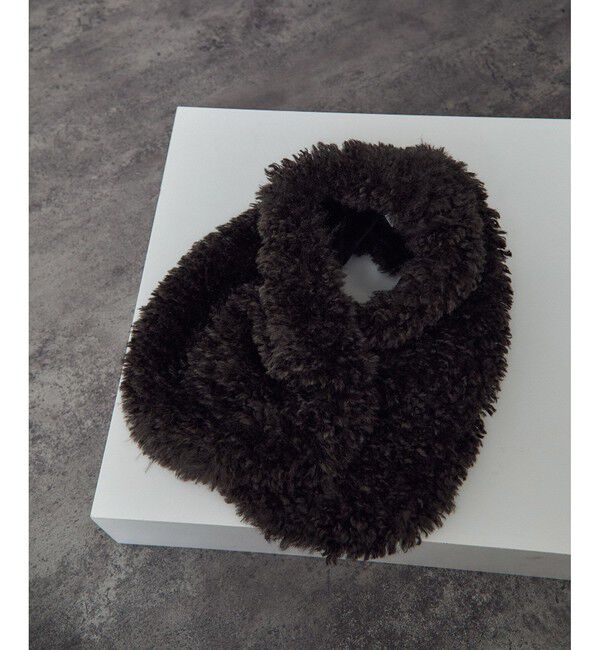 SALON adam et rope'「【HELEN MOORE（ヘレンムーア）】ラウンドアシンメトリースカーフ スヌード」|ストール|