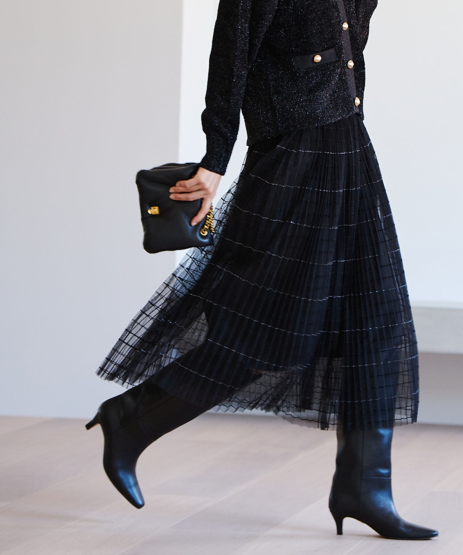 ROPE「【ドラマ着用】アコーディオンプリーツスカート（ラメボーダー&times;チュール/フラワープリント）」|スカート|ブラック系(02)