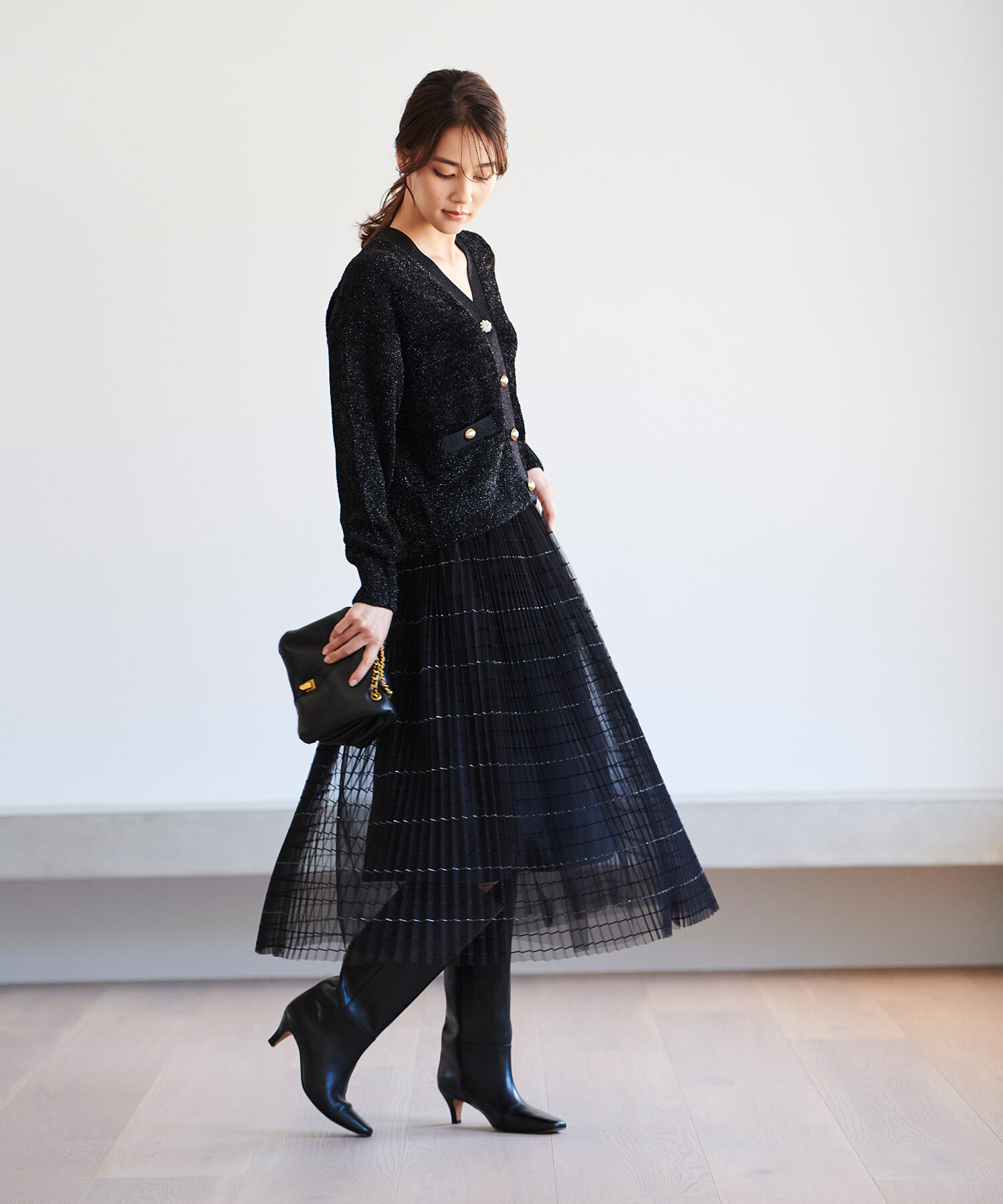 ROPE「【ドラマ着用】アコーディオンプリーツスカート（ラメボーダー&times;チュール/フラワープリント）」|スカート|