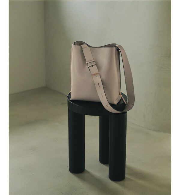 ROPE「【E'POR】Y BAG Shoulder Medium【軽量】【25AW】」|ショルダー・メッセンジャー|ライトグレー(08)