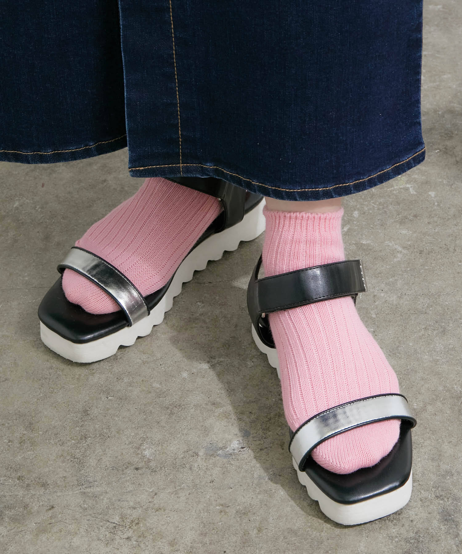 Juze「軽量スクエアトゥ厚底サンダル」|サンダル|