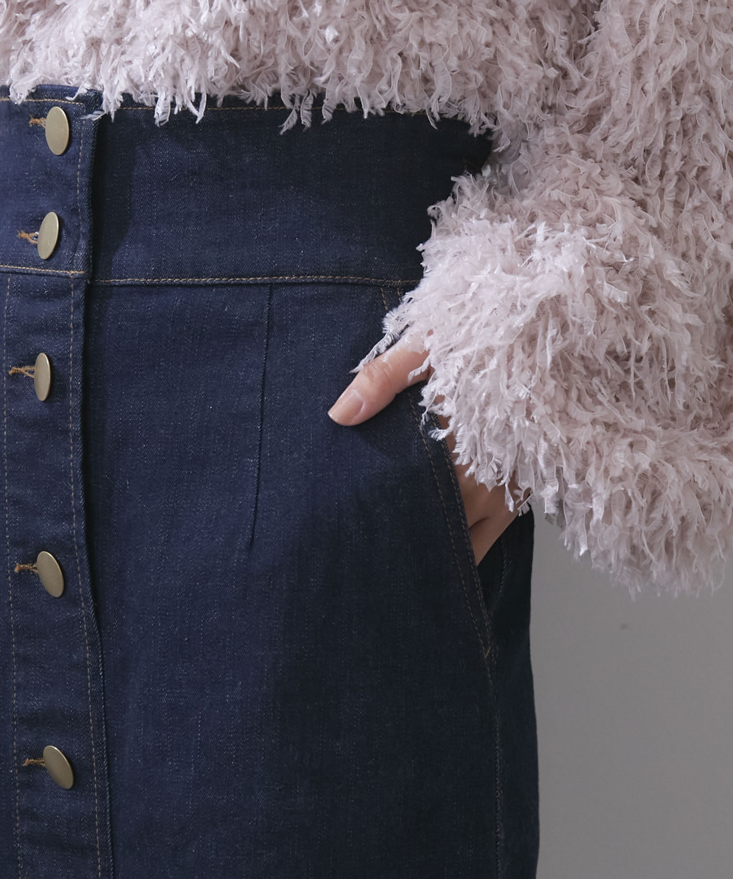 vis-a-vis「【WEB限定】【追加生産】ストレッチ性抜群。デニムIラインハイウェストスカート」|スカート|