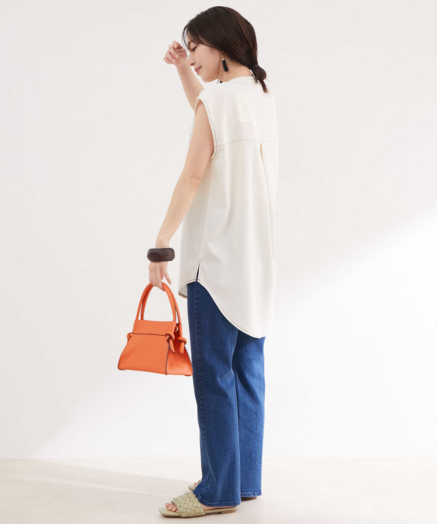 vis-a-vis「ステッチ入りノースリーブブラウス」|シャツ・ブラウス|