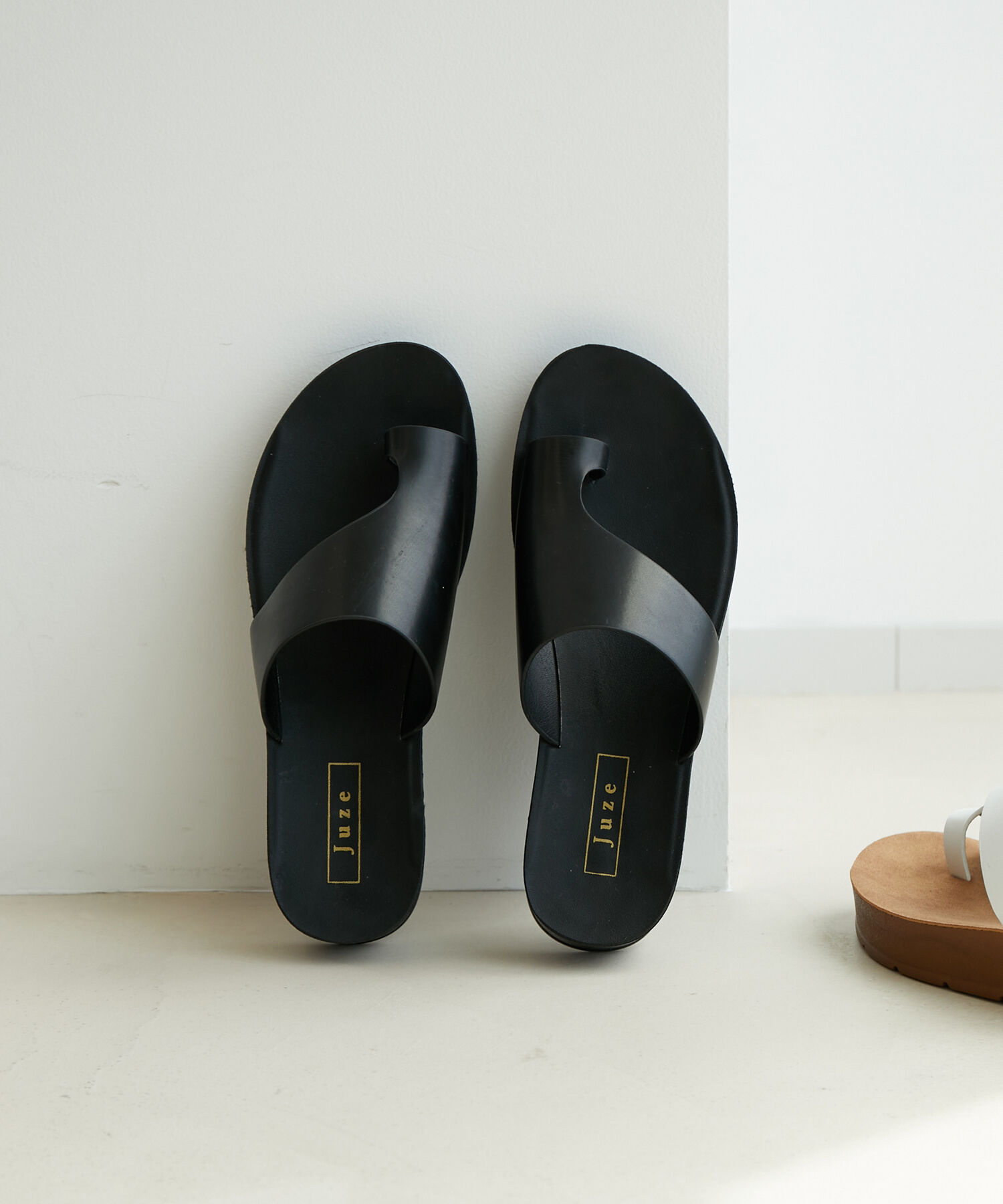 Juze「【軽量】厚底トングサンダル」|サンダル|