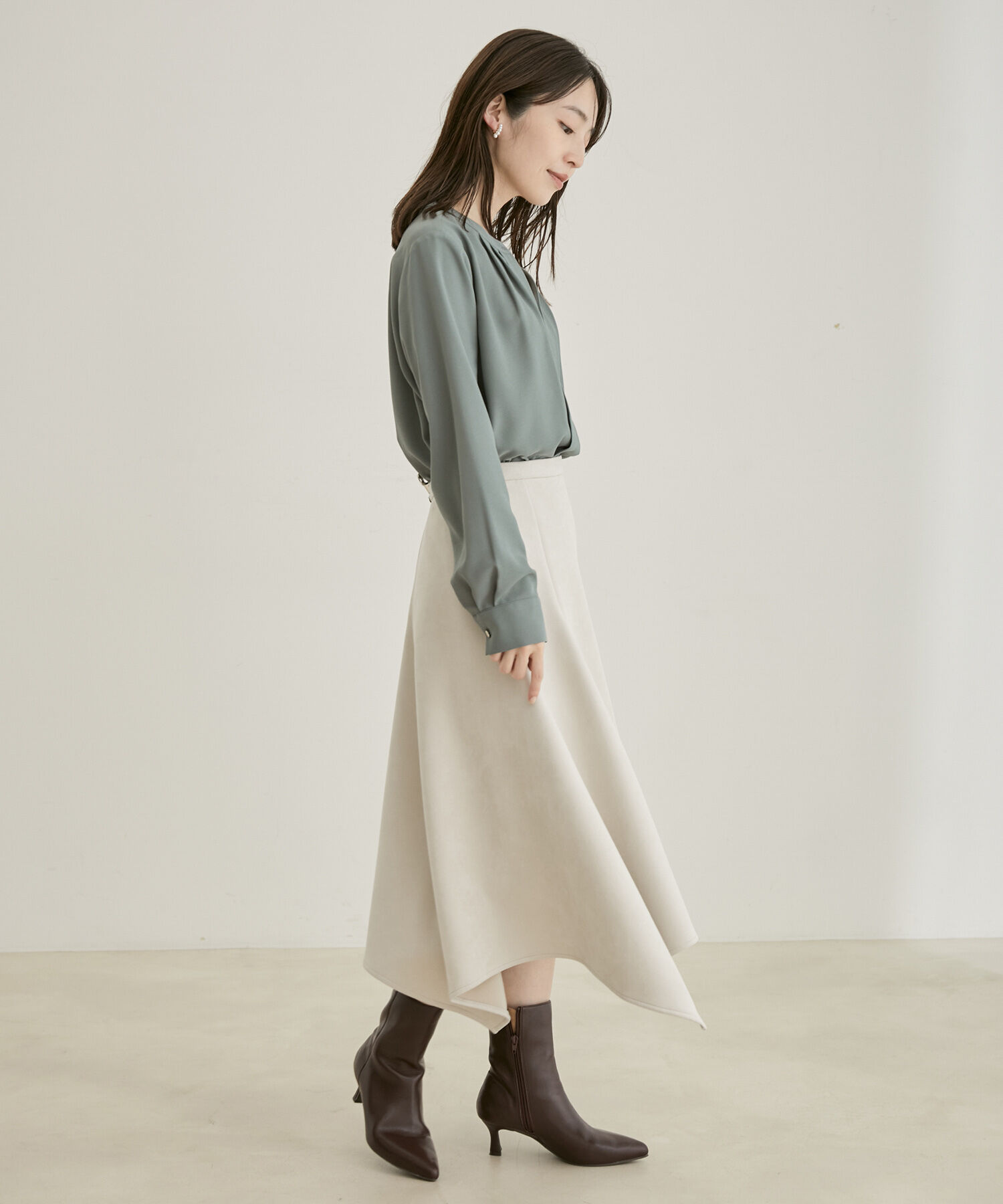 VIS「【洗える・EASYCARE】フロントタック長袖ブラウス【sustainable】」|シャツ・ブラウス|