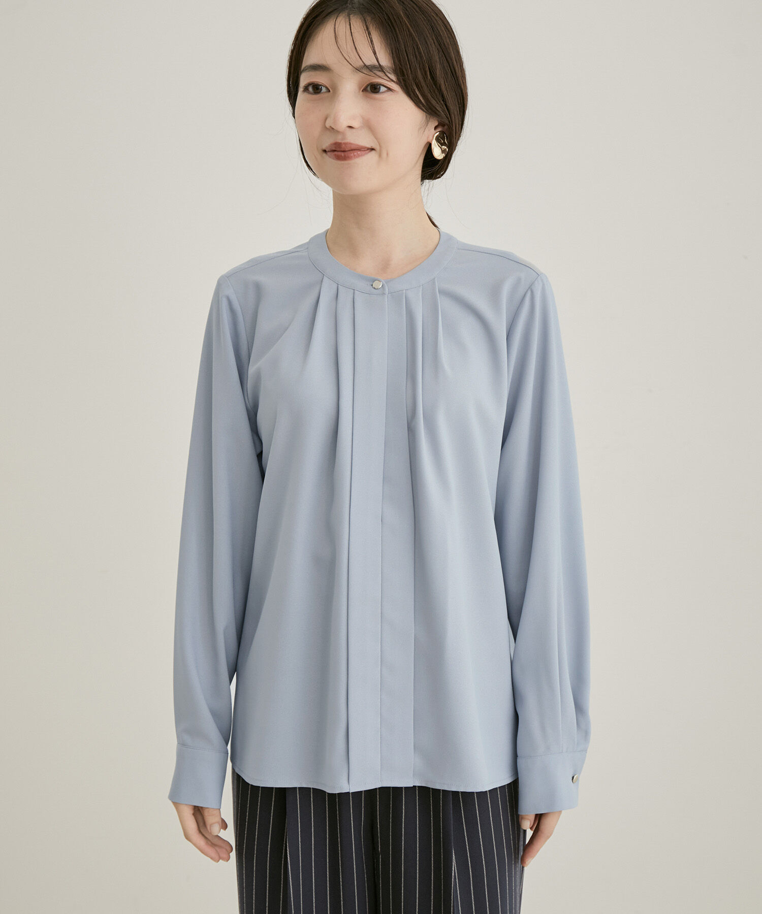 VIS「【洗える・EASYCARE】フロントタック長袖ブラウス【sustainable】」|シャツ・ブラウス|