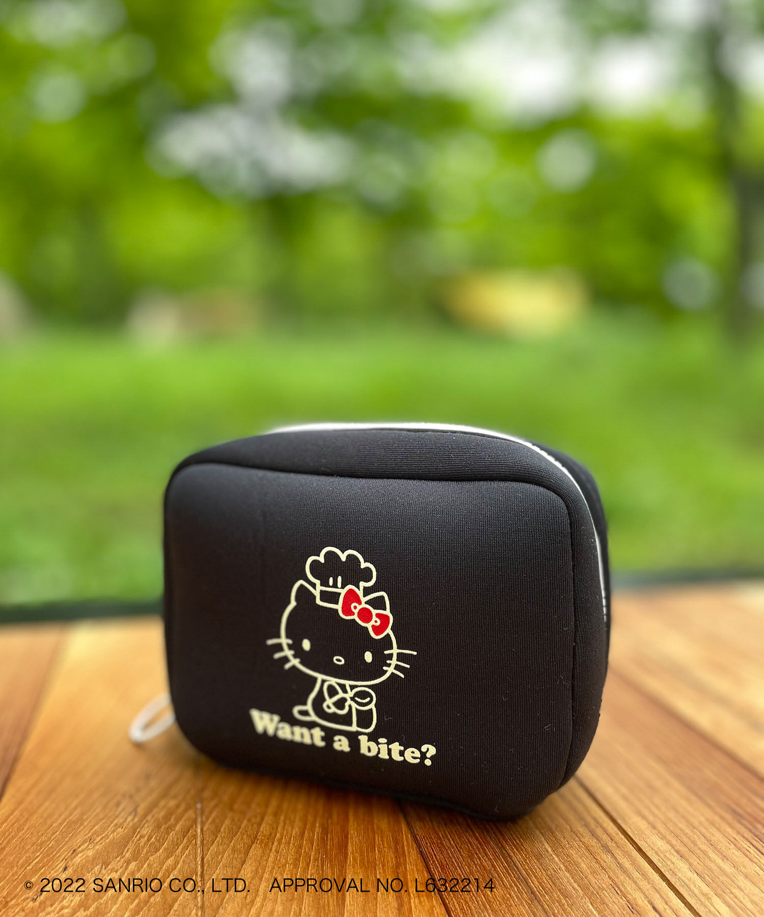 vis-a-vis「【WEB限定】【ハローキティコラボ】キティプリントポーチ」|ポーチ|