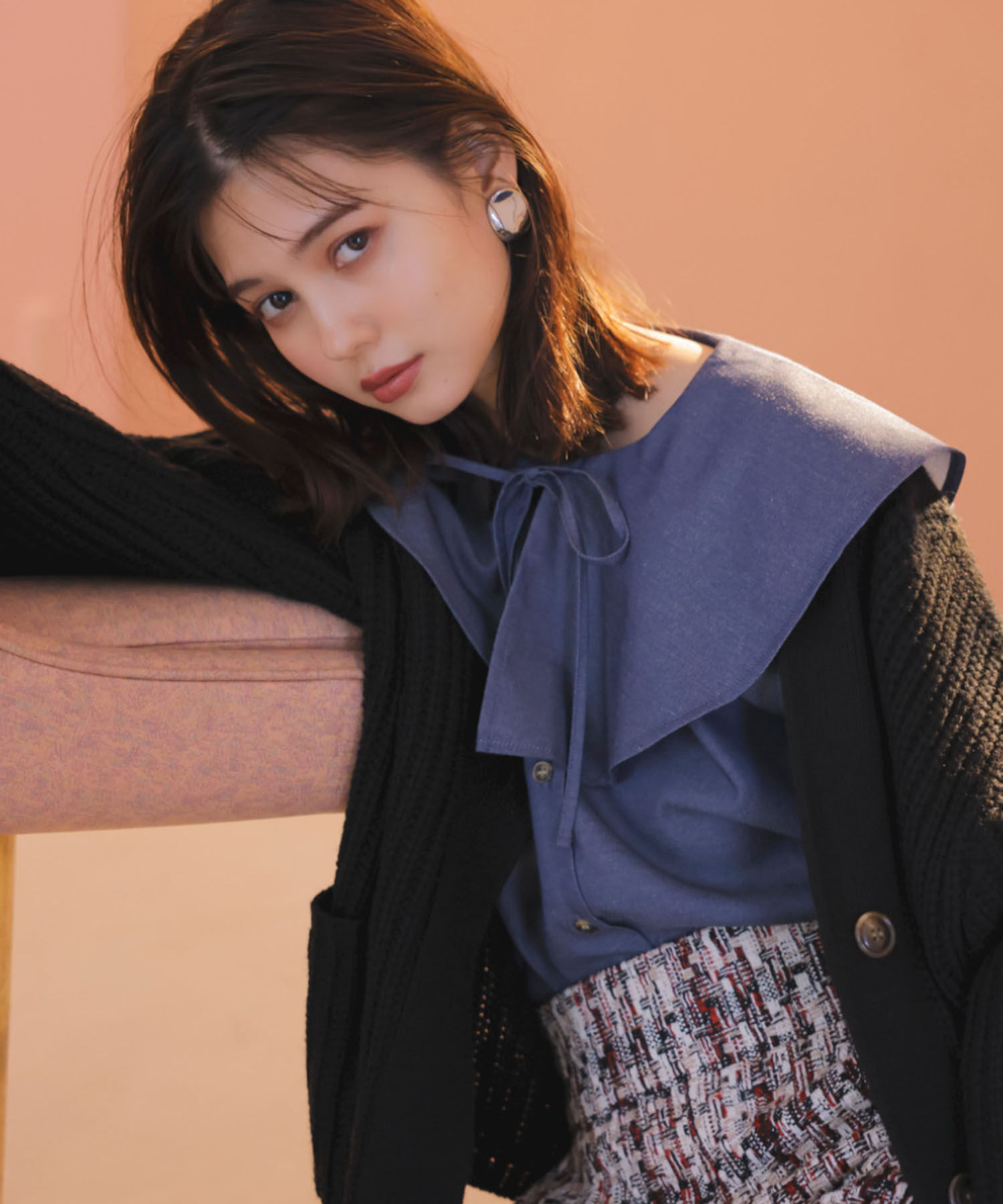 vis-a-vis「【WEB限定】キャンディスリーブシャンブレーフリルカラーブラウス」|シャツ・ブラウス|