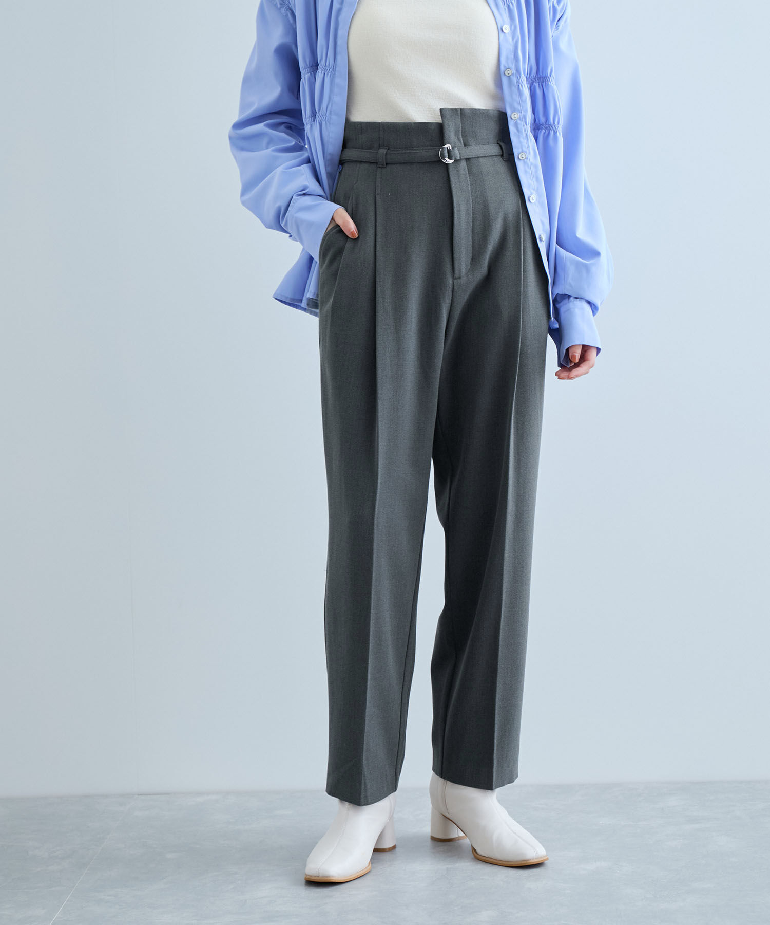 VIS「【美warm】ストレッチベルト付きハイウエストテーパードパンツ【アンチピリング/防シワ/洗える】」|チノ|