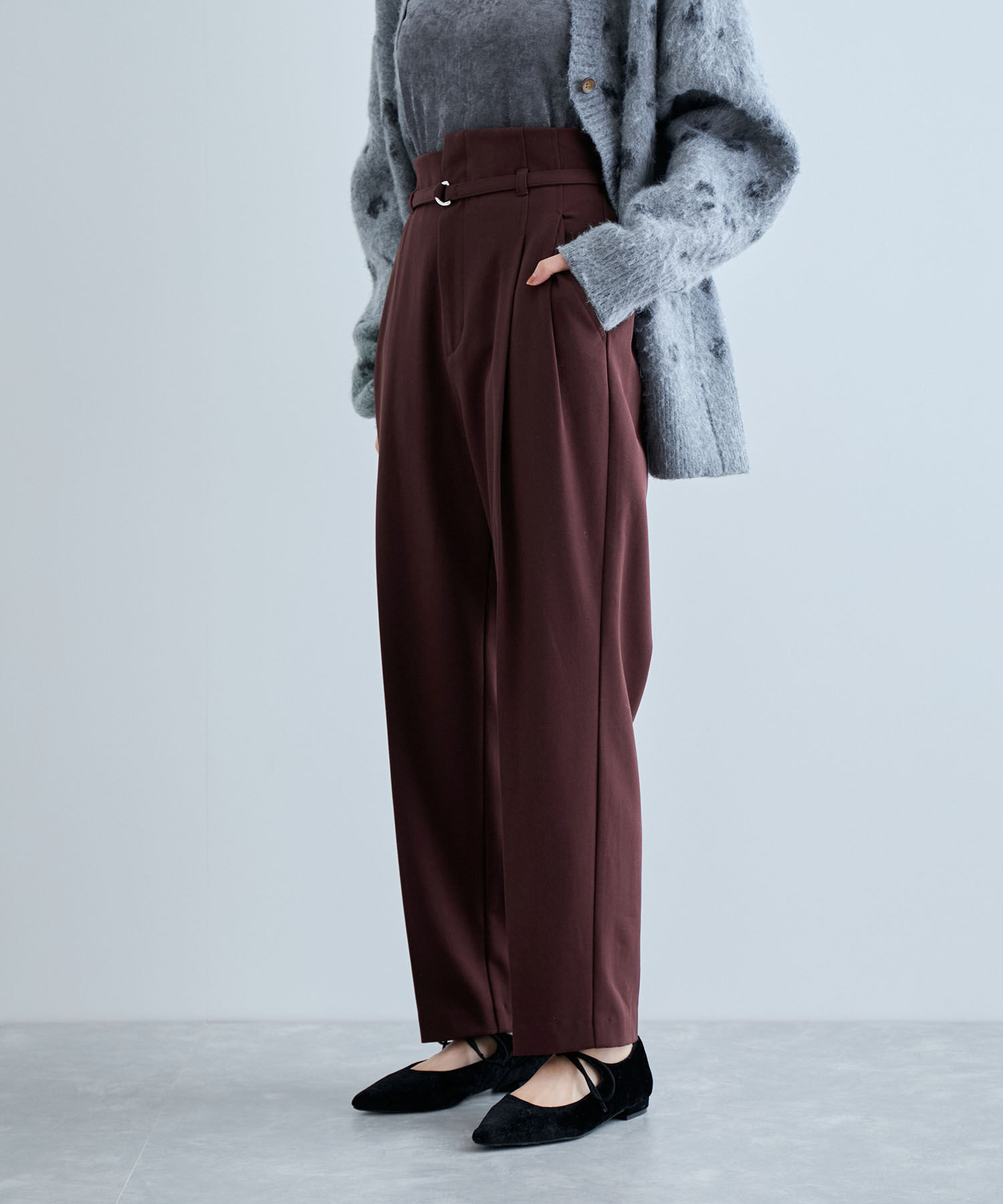 VIS「【美warm】ストレッチベルト付きハイウエストテーパードパンツ【アンチピリング/防シワ/洗える】」|チノ|