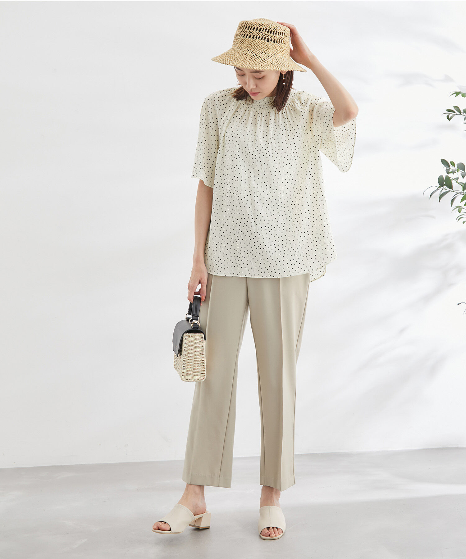 Rope&rsquo;Picnic「洗える/シャーリングフリルフレアスリーブ」|シャツ・ブラウス|