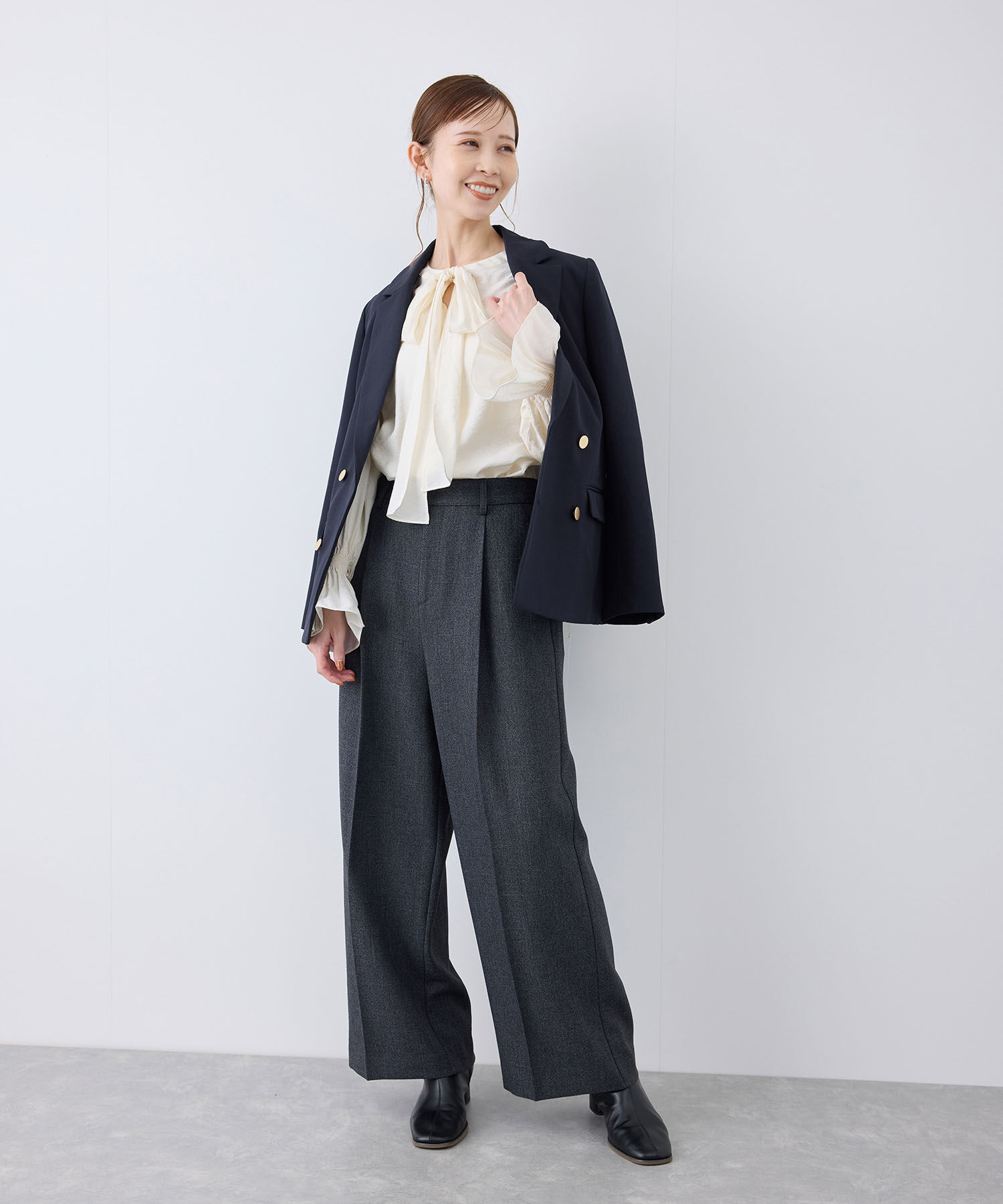 Rope&rsquo;Picnic「ウールライクサージ金ボタンジャケット(肩パットあり・総裏地)/セットアップ対応・リンクコーデ」|テーラードジャケット|