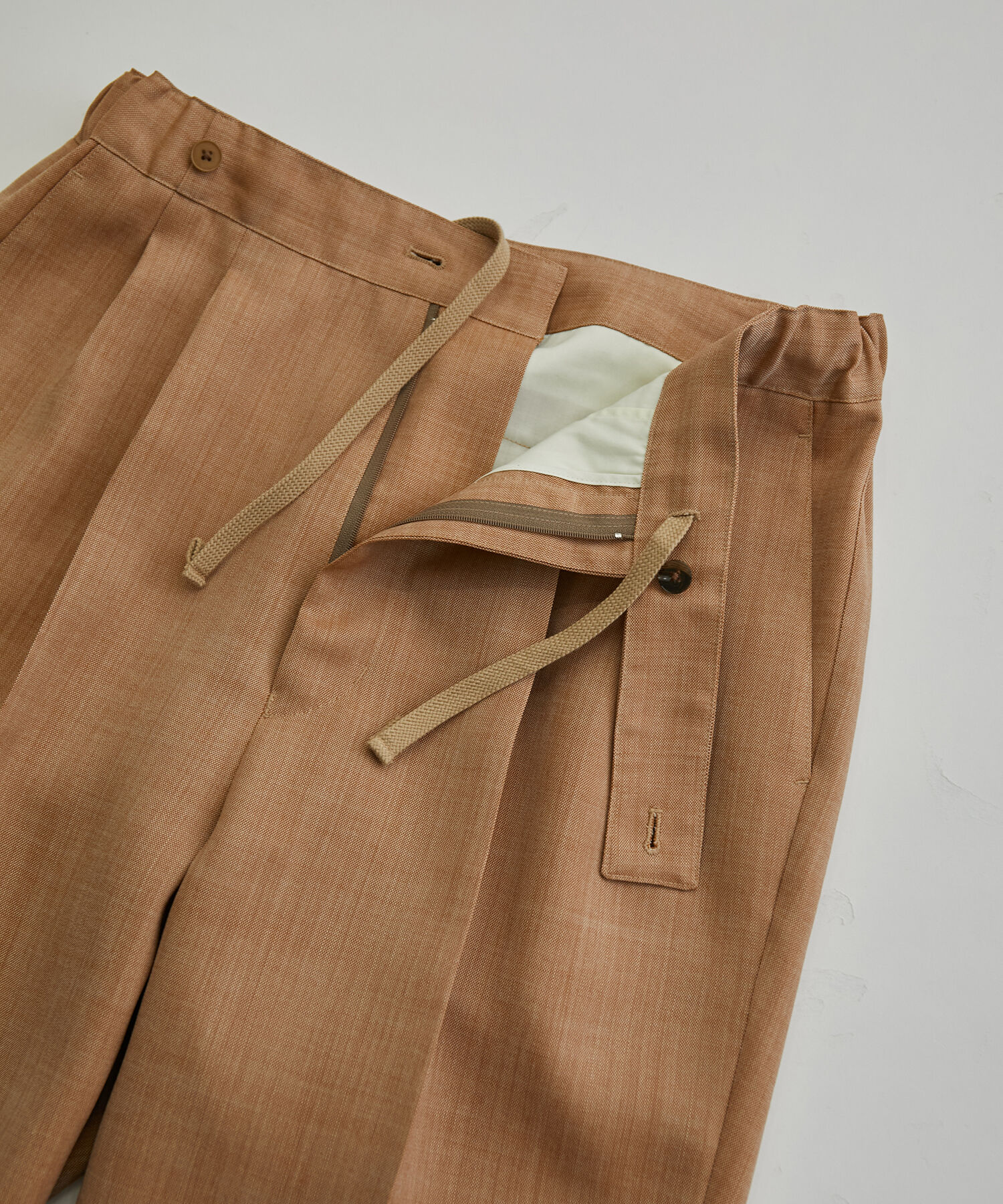 ADAM ET ROPE'「【NIKKE】ハード キューバビーチ 2タック ワイドテーパード スラックス / セットアップ対応 / スリーピース」|スラックス|