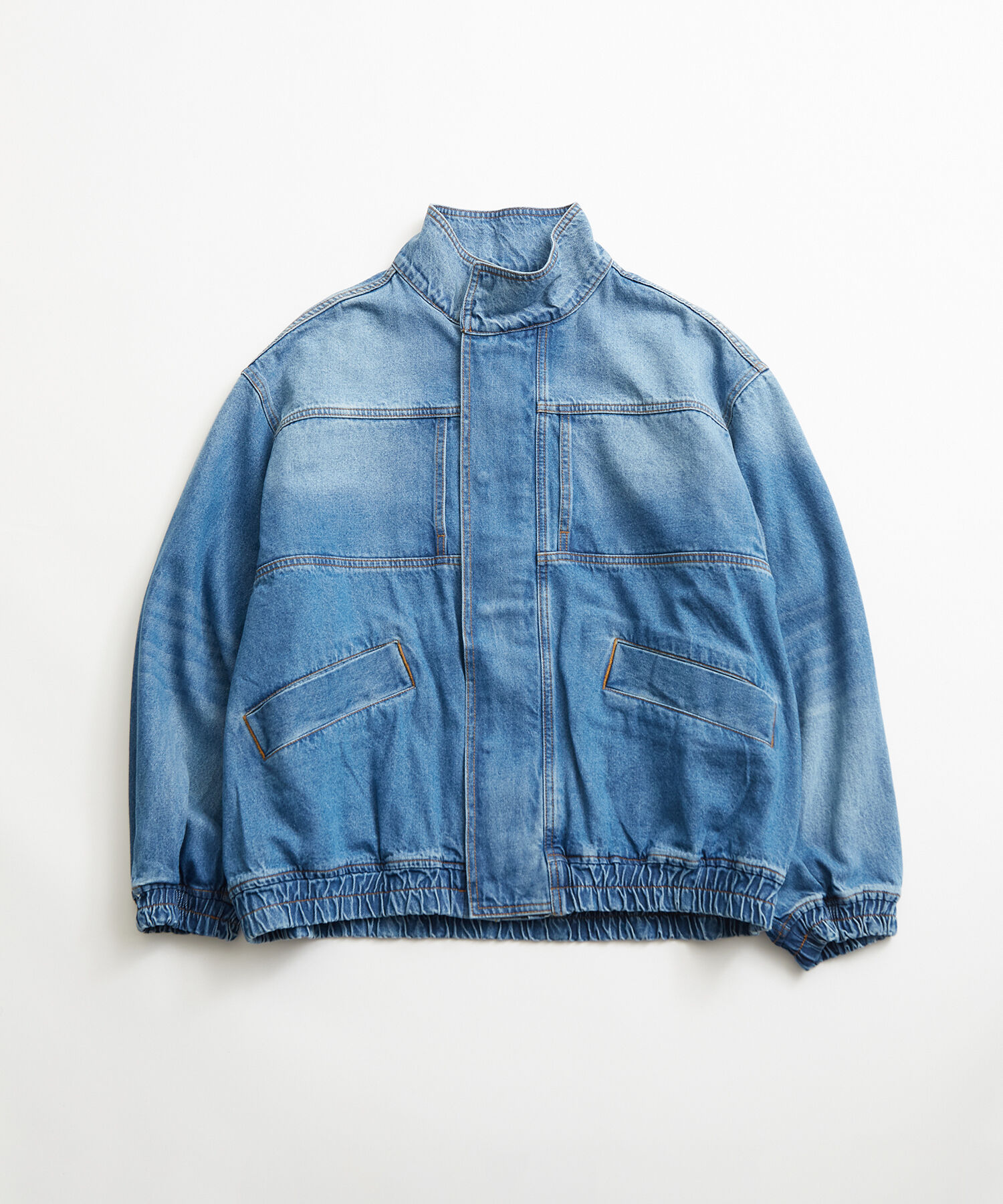 ADAM ET ROPE'「【コットンUSA】ドライタッチ デニム スタンドカラー ブルゾン / Gジャン / サステナブル / セットアップ対」|デニムジャケット|