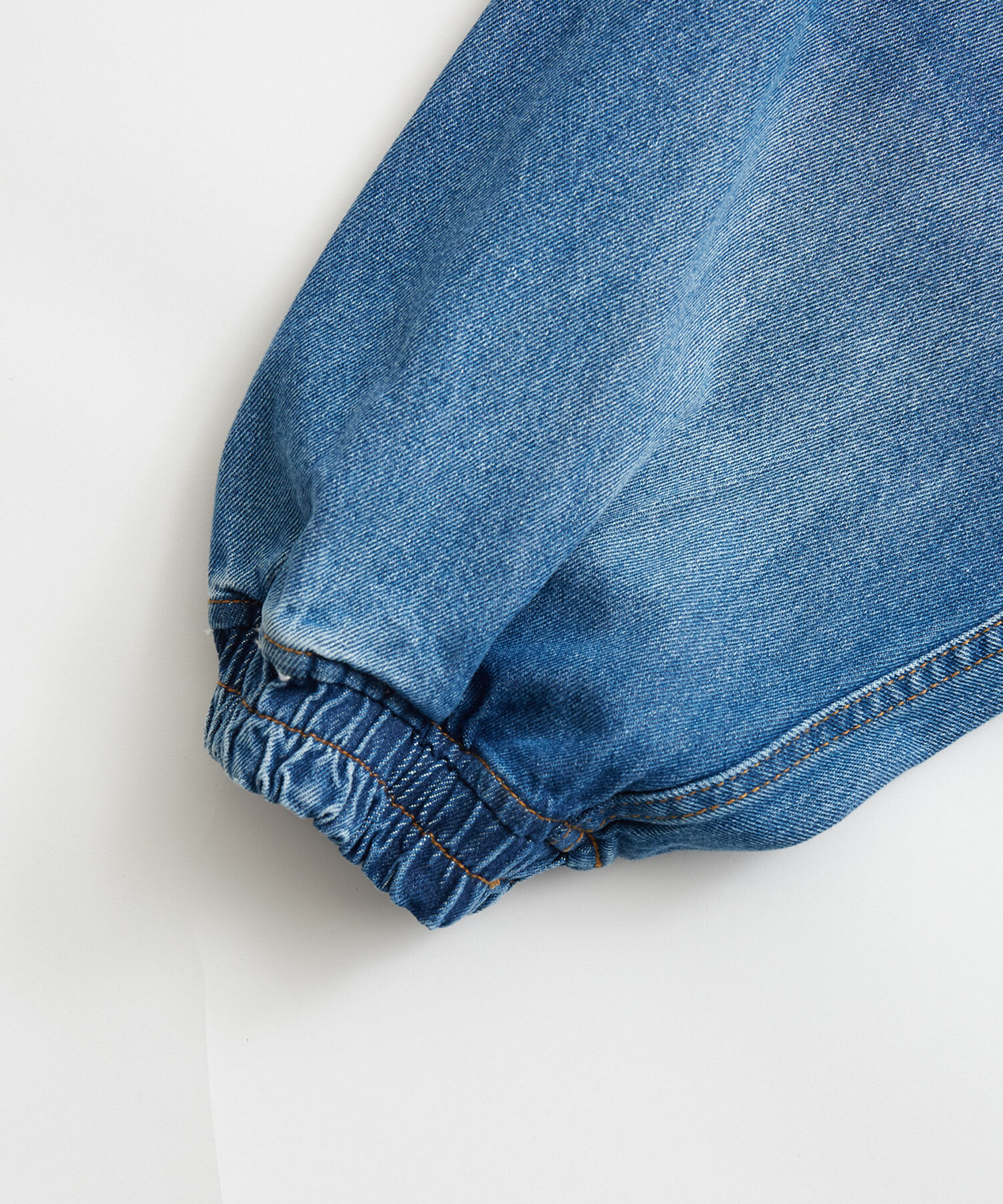 ADAM ET ROPE'「【コットンUSA】ドライタッチ デニム スタンドカラー ブルゾン / Gジャン / サステナブル / セットアップ対」|デニムジャケット|