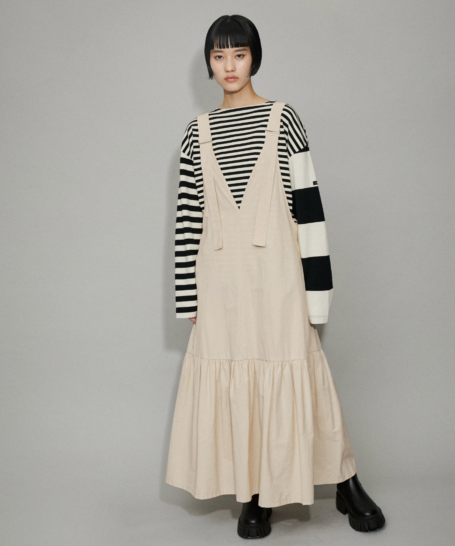 ADAM ET ROPE'「【WEB限定】オーバーオールジャンパースカート」|ジャンパースカート|オフホワイト(15)