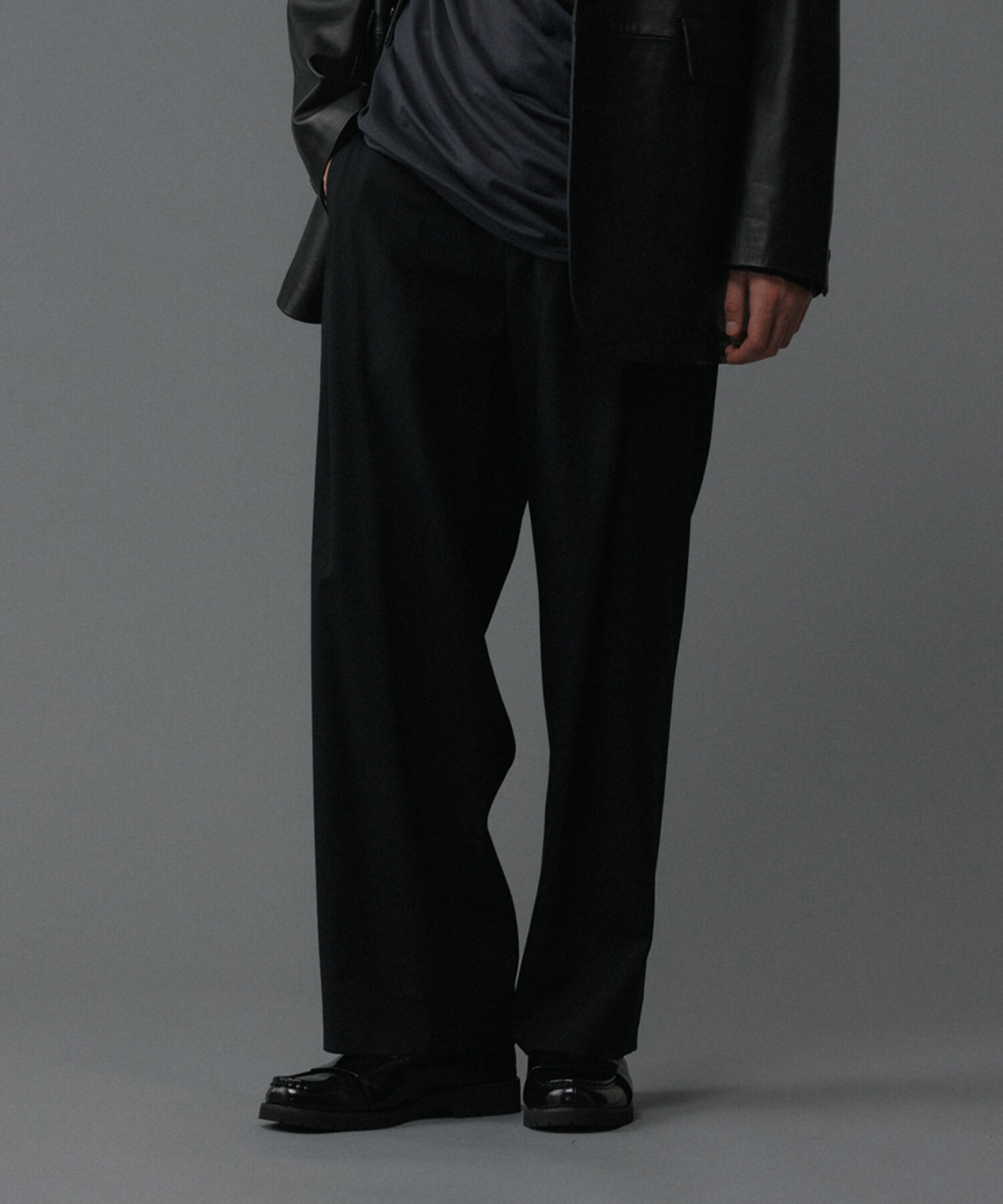 ADAM ET ROPE'「フロントプリーツ ワイド ストレート パンツ / UNISEX」|スラックス|