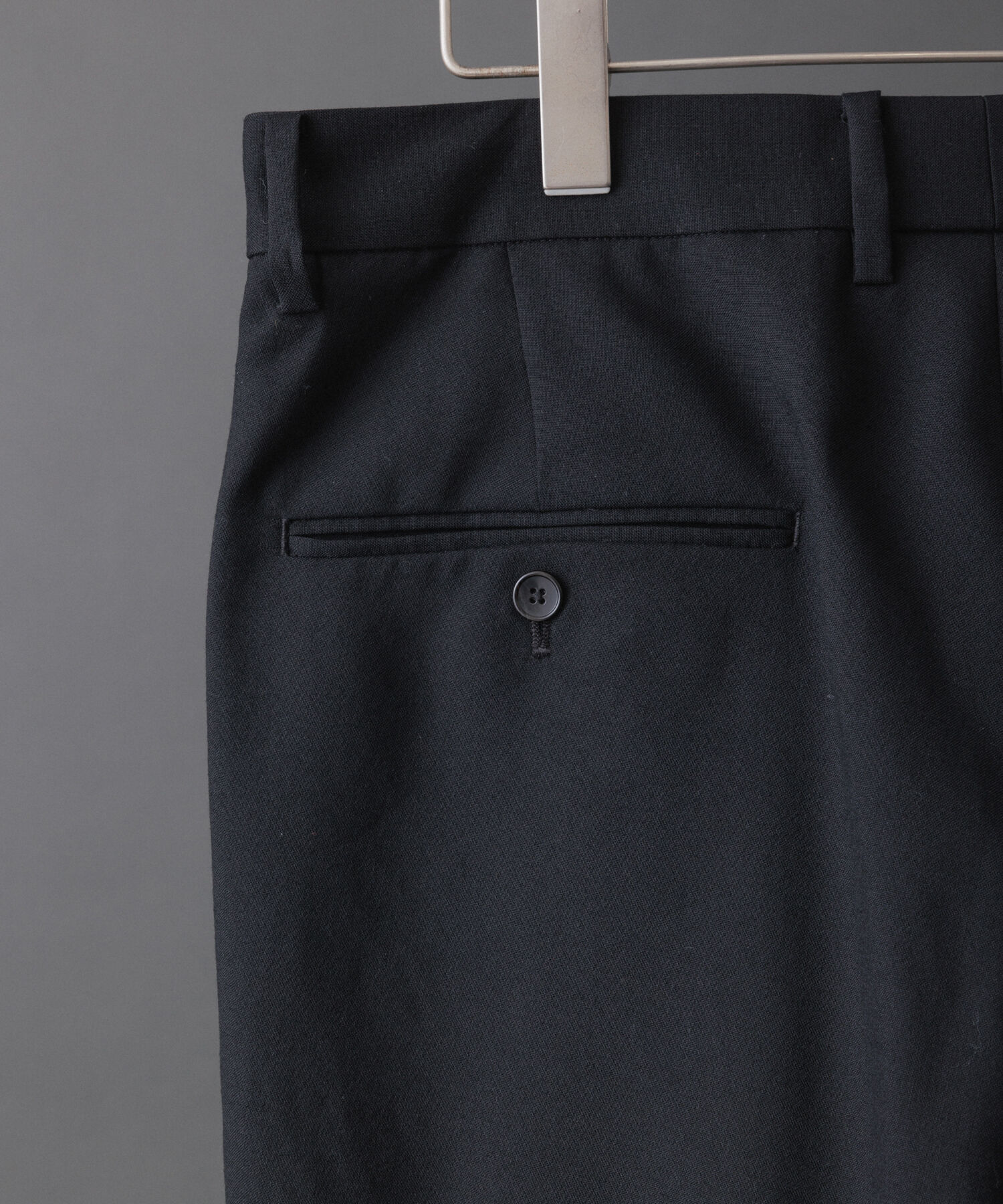 ADAM ET ROPE'「フロントプリーツ ワイド ストレート パンツ / UNISEX」|スラックス|