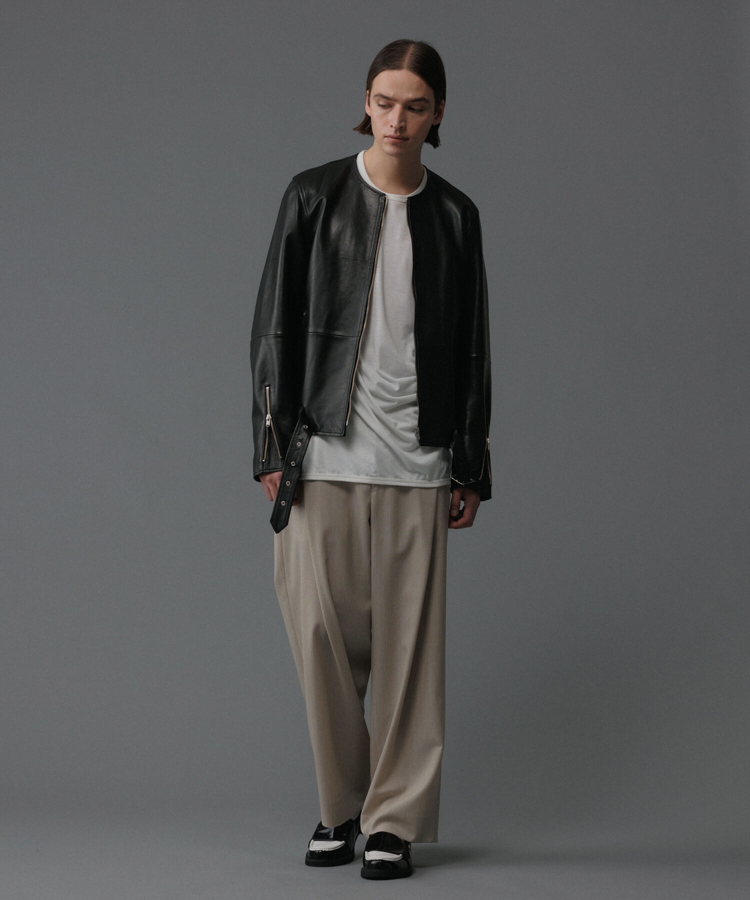 ADAM ET ROPE'「フロントプリーツ ワイド ストレート パンツ / UNISEX」|スラックス|