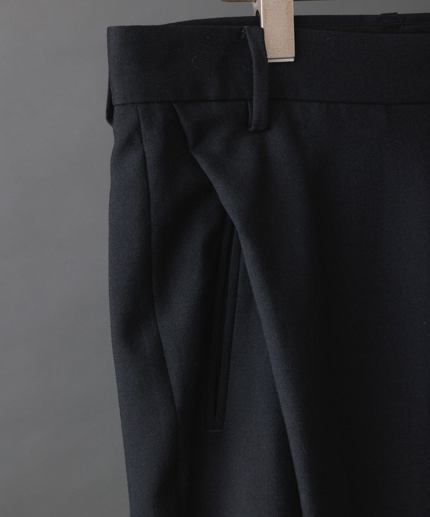 ADAM ET ROPE'「フロントプリーツ ワイド ストレート パンツ / UNISEX」|スラックス|