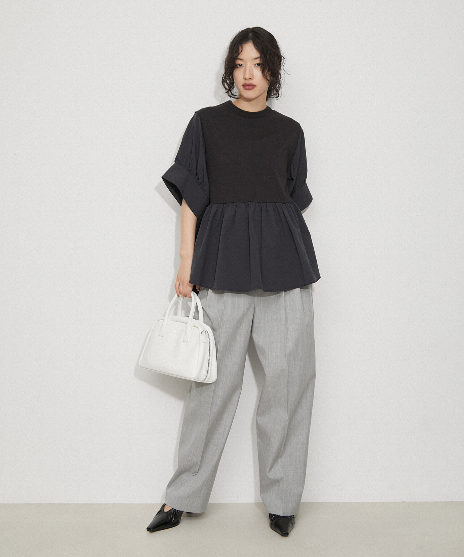 ADAM ET ROPE'「【洗える】ウールギャバ2タックワイドスラックス」|スラックス|