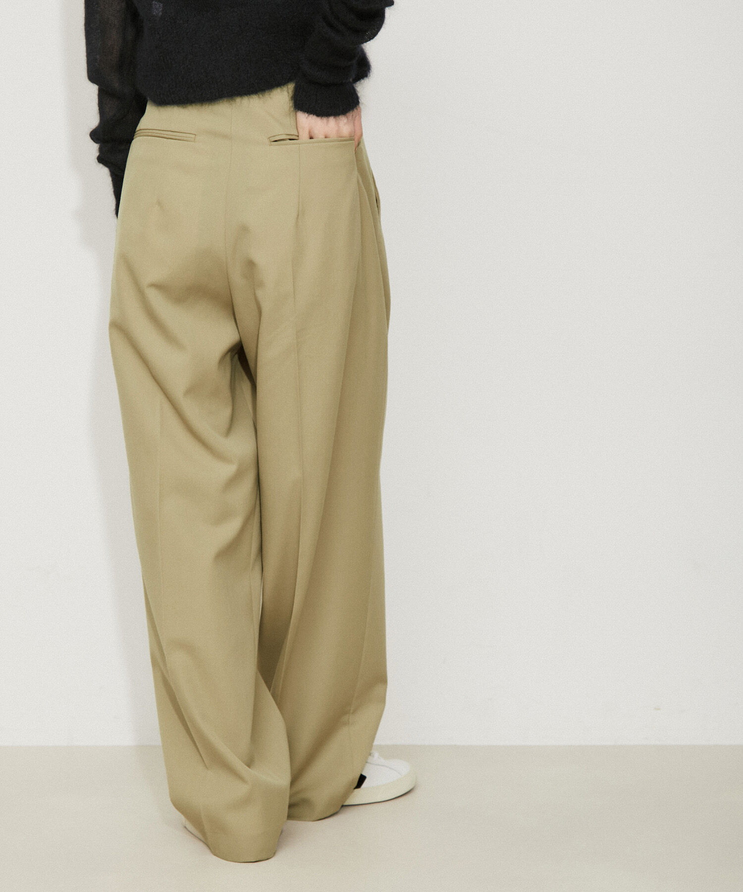 ADAM ET ROPE'「【洗える】ウールギャバ2タックワイドスラックス」|スラックス|