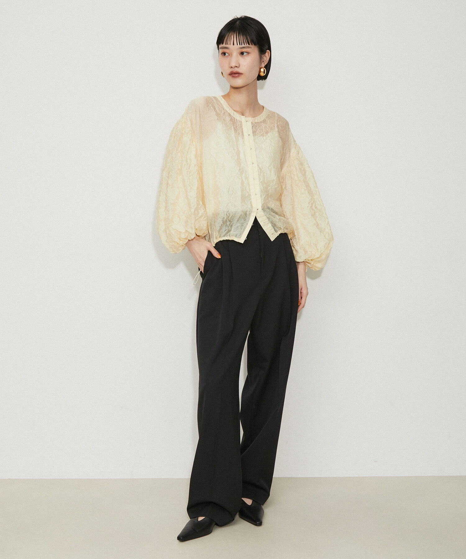 ADAM ET ROPE'「【洗える】ウールギャバ2タックワイドスラックス」|スラックス|