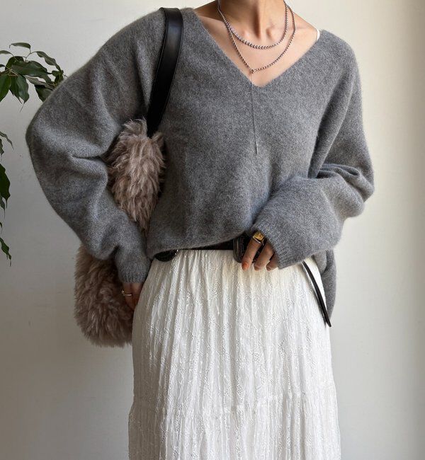  「ファーウール深Vプルオーバー」|ニット・セーター|