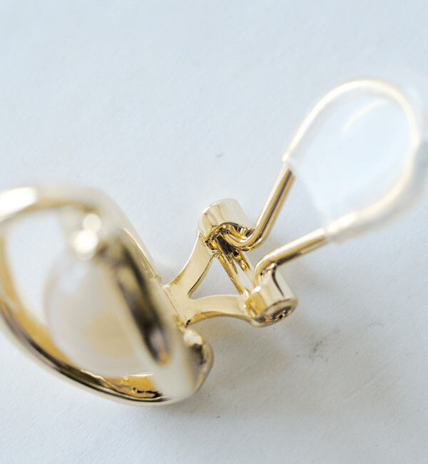  「【GOLDY(ゴールディ)】レイヤードラインイヤリング」|ブローチ・コサージュ|