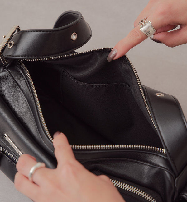  「【4色展開/500mlペットボトル収納可】ポケットデザインショルダーバッグ」|ショルダー・メッセンジャー|