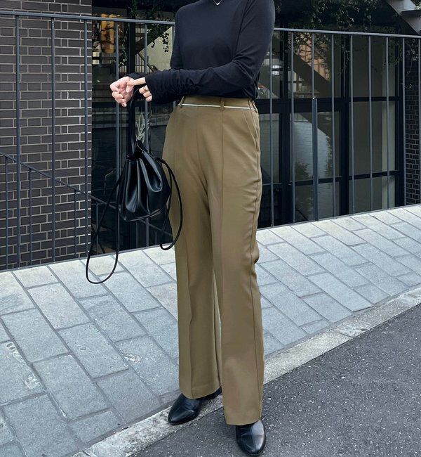  「【低身長サイズあり】ピンタックフレアパンツ」|チノ|