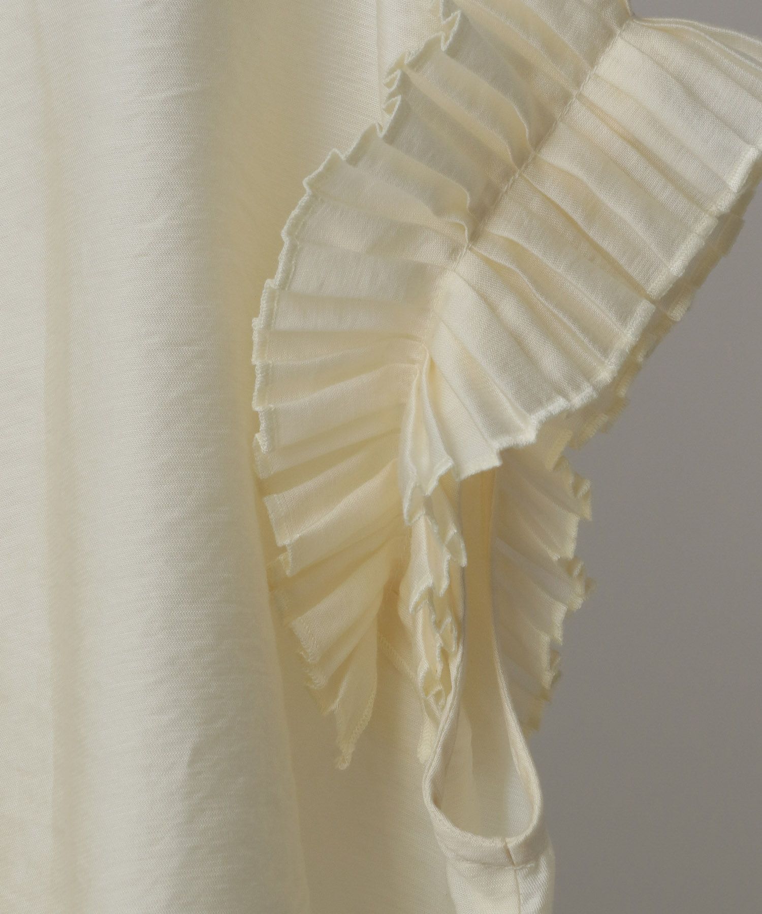 A part by 「フリルスリーブブラウス」|シャツ・ブラウス|