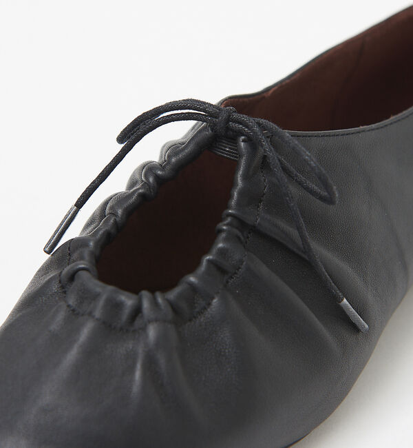 AU BANNISTER「シャーリングフラットパンプス」|その他|