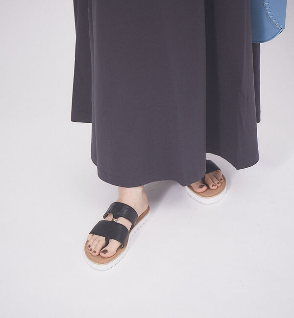 AU BANNISTER「EVA軽量ソール トングサンダル」|サンダル|