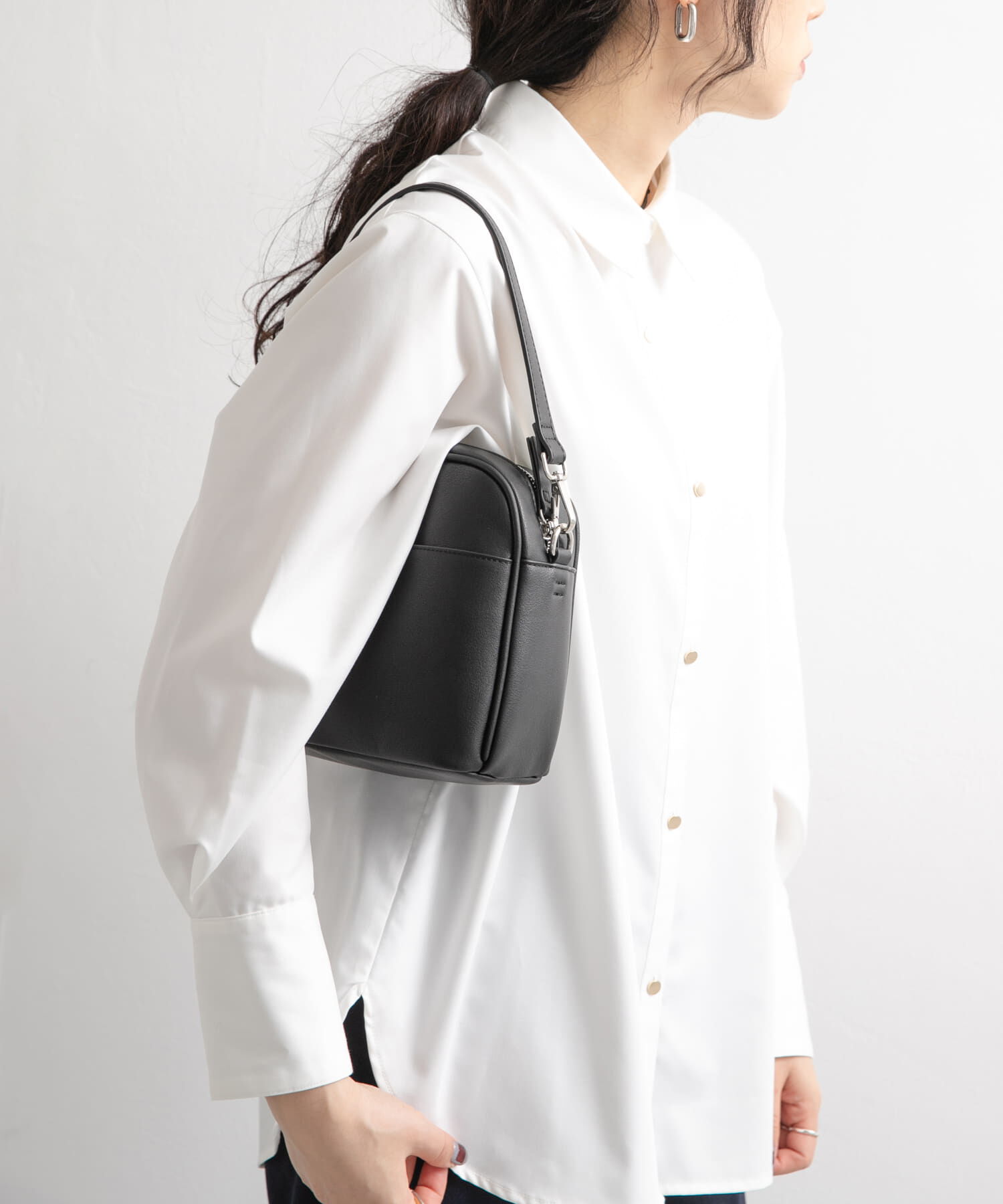 URBAN RESEARCH DOORS「2WAYスクエアショルダーバッグ」|ショルダー・メッセンジャー|