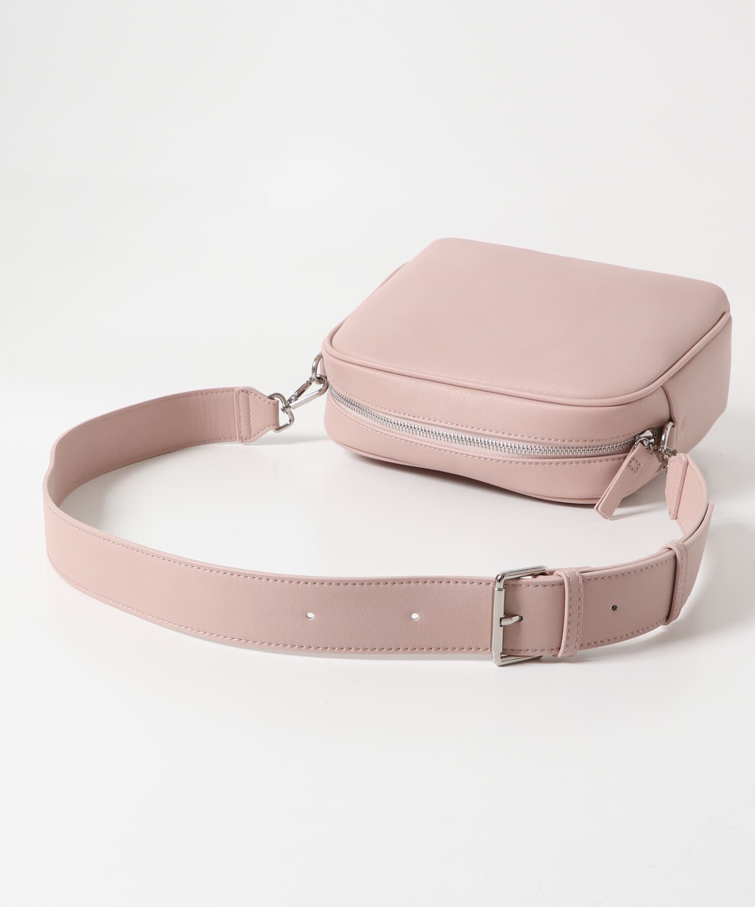 URBAN RESEARCH DOORS「2WAYスクエアショルダーバッグ」|ショルダー・メッセンジャー|